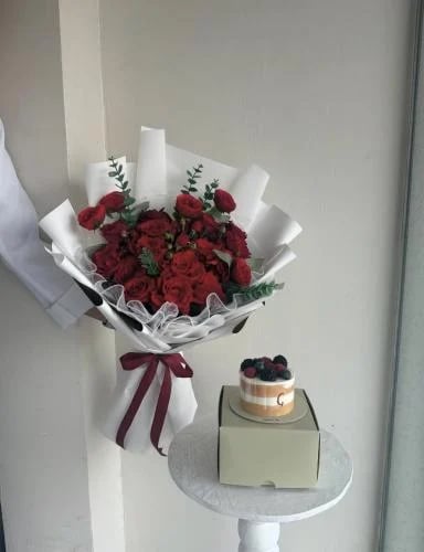 Ganache and Rose Cake | Gifts Jeddah