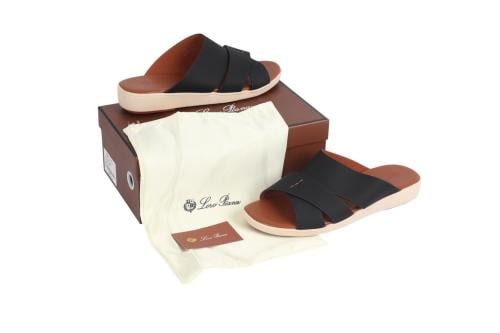 سليبر Loro Piana رجالي جلدي أسود أنيق