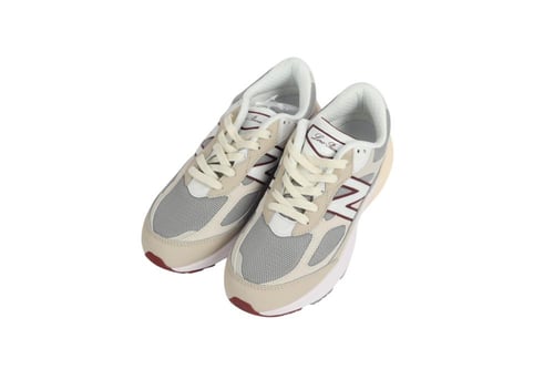حذاء New Balance × Loro Piana 990v6