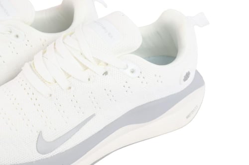 حذاء نايك زوم