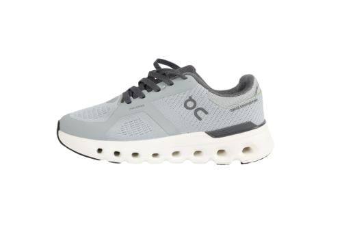 شوز اون راننج كلاود رانر 2