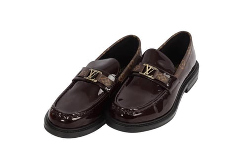 حذاء لوفر لويس فيتون