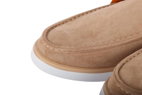 حذاء لوفر لويس فيتون