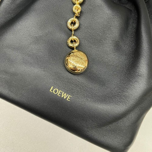 Loewe Small Squeeze bag