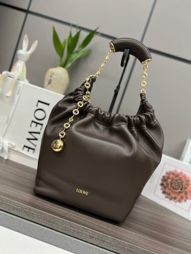 Loewe Small Squeeze bag