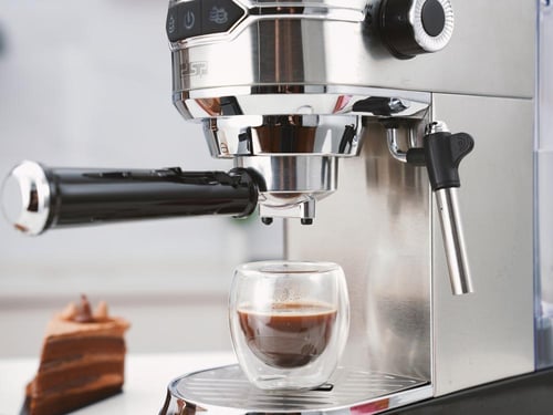 ماكينة صنع القهوة اسبريسو