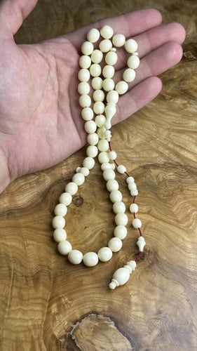 سبحة ضومنة كريمية قديمة