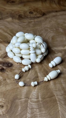 سبحة ضومنة كريمية قديمة