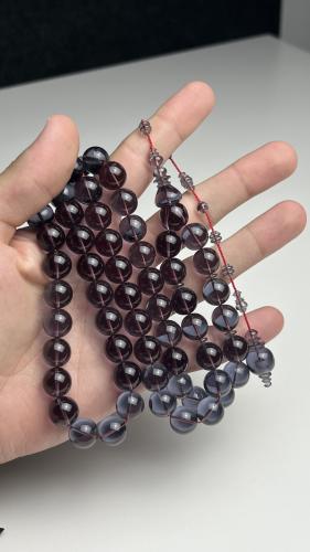 A transparent petroleum فاتوران rosary