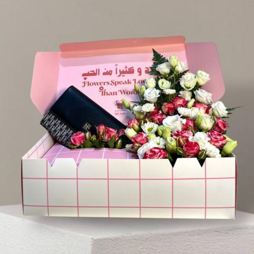 تنسيق شنطة مع بوكس ورد وحب