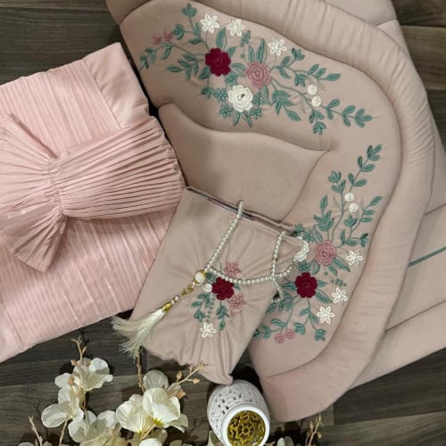 بوكس هدية صلاة - سجادة مع شرشف ومصحف