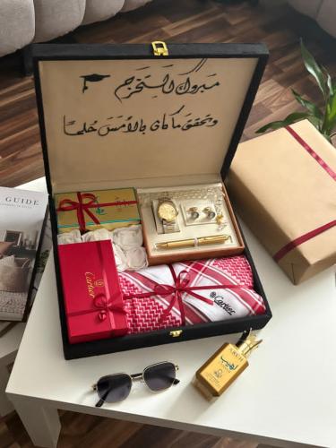 افخم هدايا تخرج للرجال