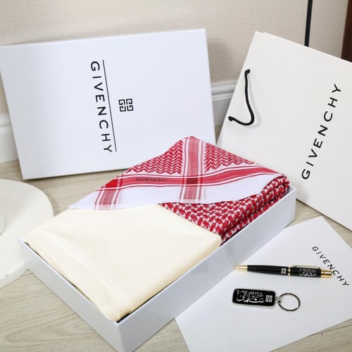 هدايا رجال قماش صيفي مع شماغ قلم وميدالية بالاسم