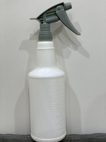 علبة مع رأس بخاخ تايواني