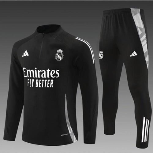 طقم المنتخب شتوي