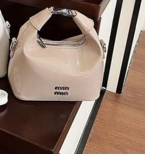 MIU MIU