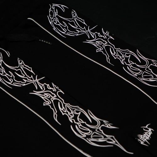 Bloody body" frenzy flame short