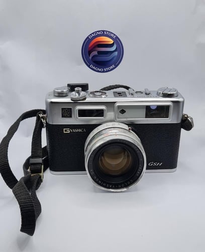 كاميرا فورية قديمة -Yashica