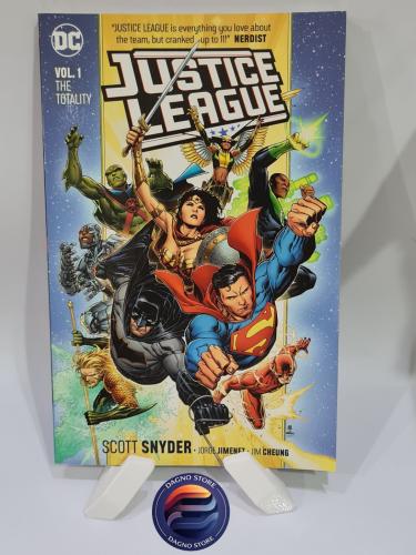 Justice League: Vol. 1 - The Totality (Paperback)