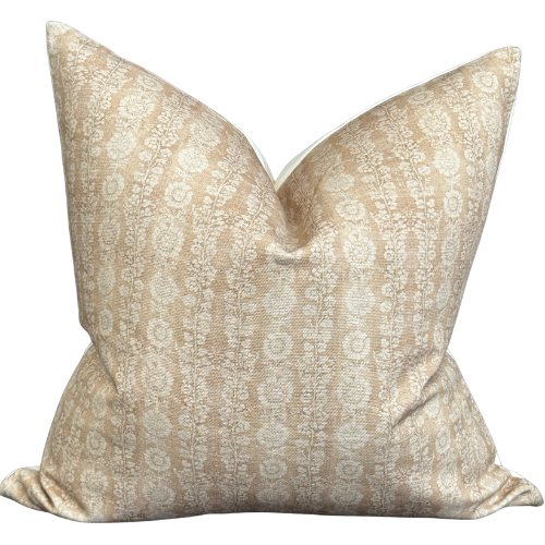 غطاء مخدة أزهار أنيقة