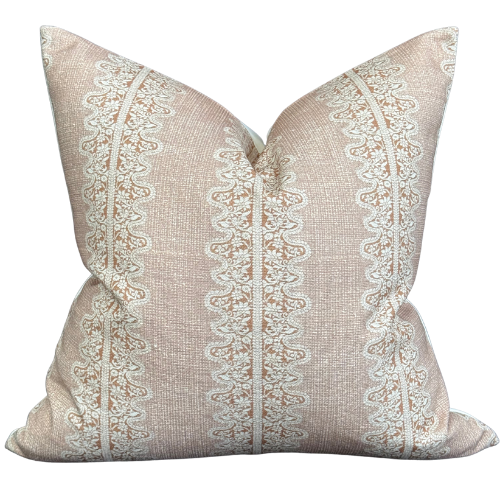 غطاء مخدة بنقش ناعم