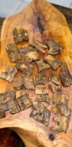 عود كينام الصيني الطبيعي ( أوقية 28 جرام )