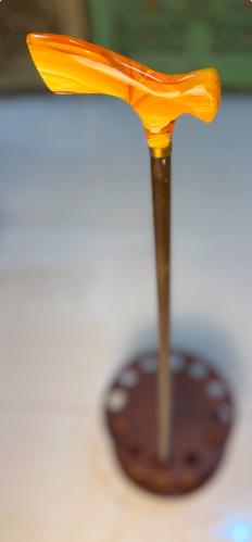 عصا تراب الكهرمان