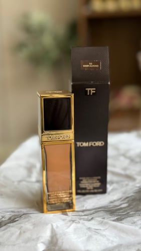 فونديشن توم فورد مناسب للدرجة الحنطية