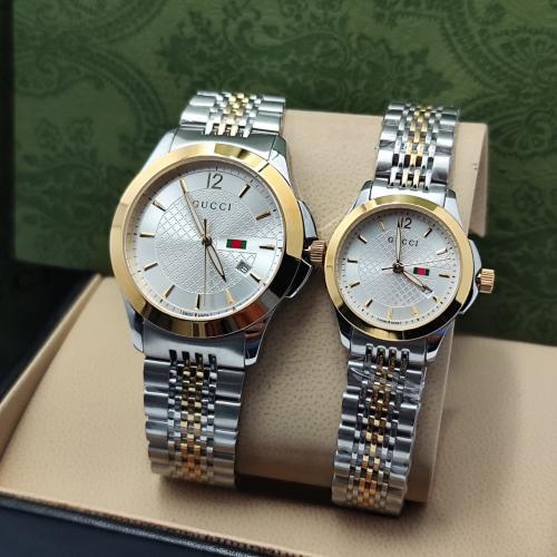 ساعة Gucci كوبل بوجه أبيض وإطار ذهبي وسوار ثنائي ا...