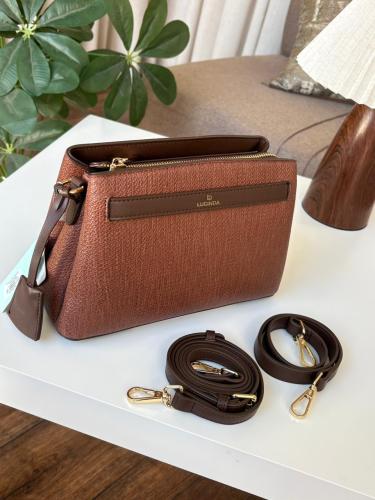 حقيبة لوسيندا: أناقة اللون البني الدافئ مع لمسات ف...