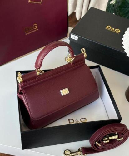 حقيبة D&G: أناقة وفخامة في كل تفصيل