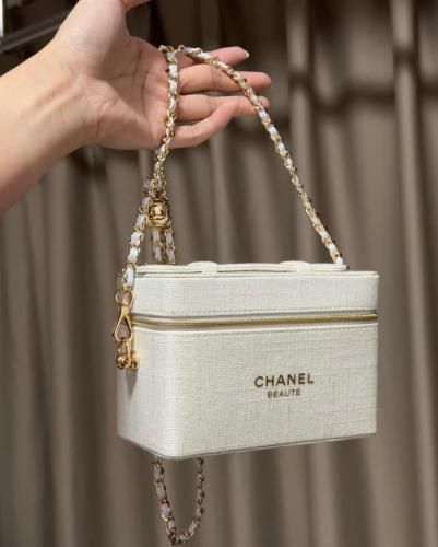 Chanel bag vip