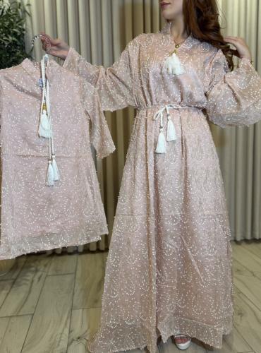 Mother's abaya