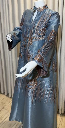 Luxurious Kuwaiti thobe