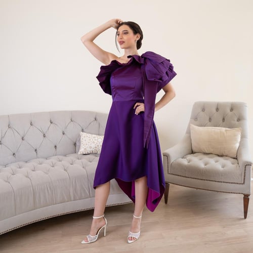 فستان بنفسجي