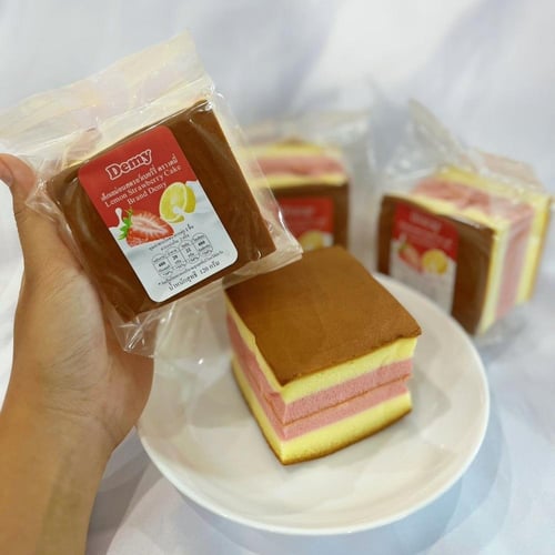 كيك ياباني بالفراولة والليمون