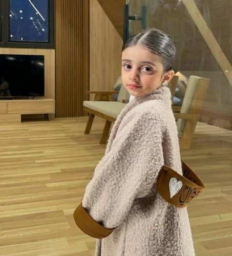 فروه صوف للأطفال بشكل كلاسيكي