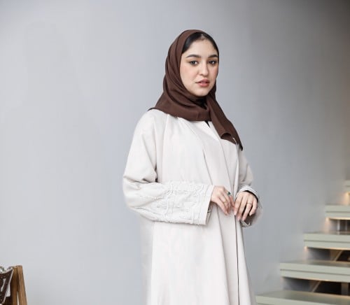 0085 عبايه لمار بيج باكمام مطرزه ابيض