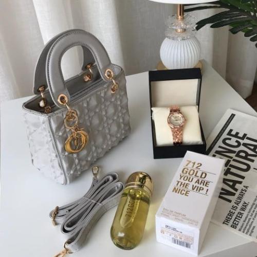 عروض نسائية بوكس نسائي فاخر | ساعة + شنطة + عطر