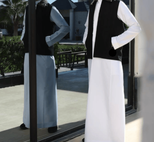 سديري جوخ أنيق مع عطفة الرقبة