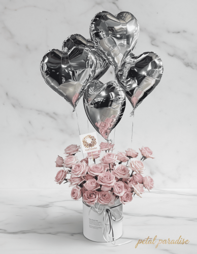 Box of love hearts in silver and pink