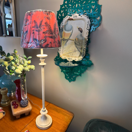 مصباح طاولة