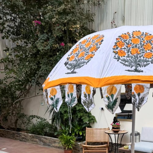 مظلة خارجية | تشمل الحامل