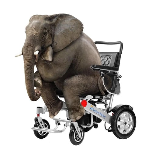 كرسي المتحرك الكهربائي القوي