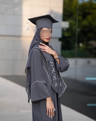 عبايات تخرج