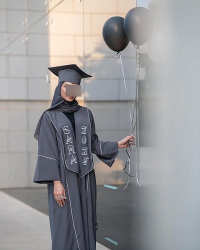 عبايات تخرج