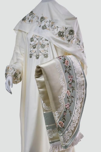 طقم صلاة مطرز (سحاب)