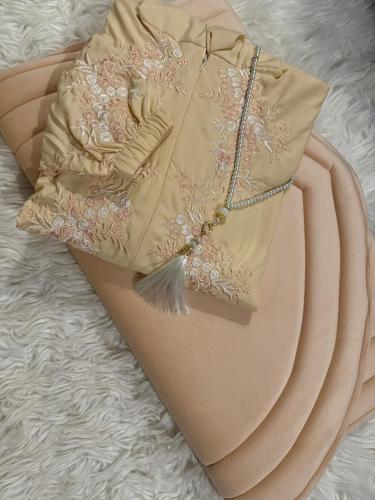 طقم صلاة مطرز