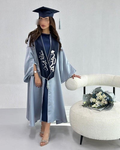 عبايات تخرج 2025 تفصيل العباية و تطريز الوشاح والق...
