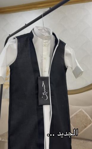 طقم الفارس الملكي ثوب ودقلة بتطريز الاسم بالخط الع...